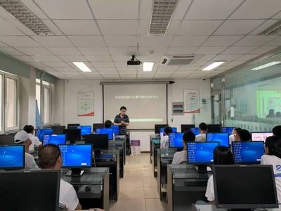 北京師范大學分營信息技術自主研究性學習活動成功舉辦，青少年共探網絡技術服務新視野